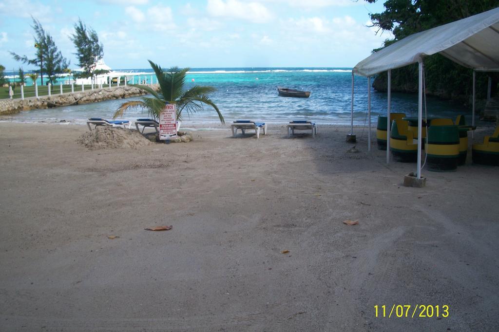 Tina'S Guest House Ocho Rios Eksteriør billede